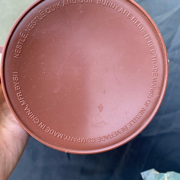 Nestles’ Quik bunny hand mixer and matching mugs. - Picture 4 of 7